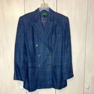 Ralph Lauren Linen Blazer, so soft! Denim blue
Pet friendly- non smoking home